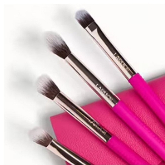 LARUCE BEAUTY Kayla 4-Piece Eye Makeup Brush Set With Pink Case - Picture 2 of 4